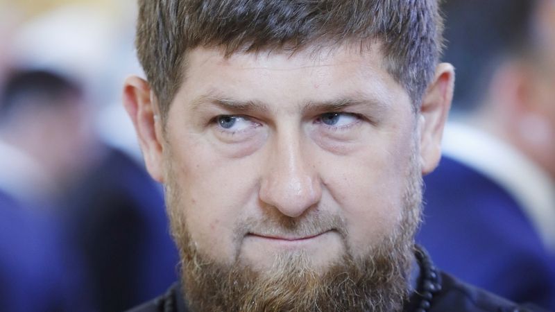 Kadyrov ocenil svou dceru Kadyrovovým řádem. Nejvyšší čečenské vyznamenání dostala ve dvaceti letech